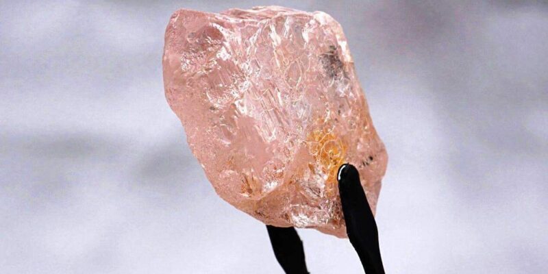 Lucapa finds giant pink diamond said to be Angola’s largest in last 300 years