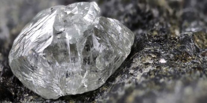 Botswana Demands Bigger Diamond Profits in De Beers Renewal Talks