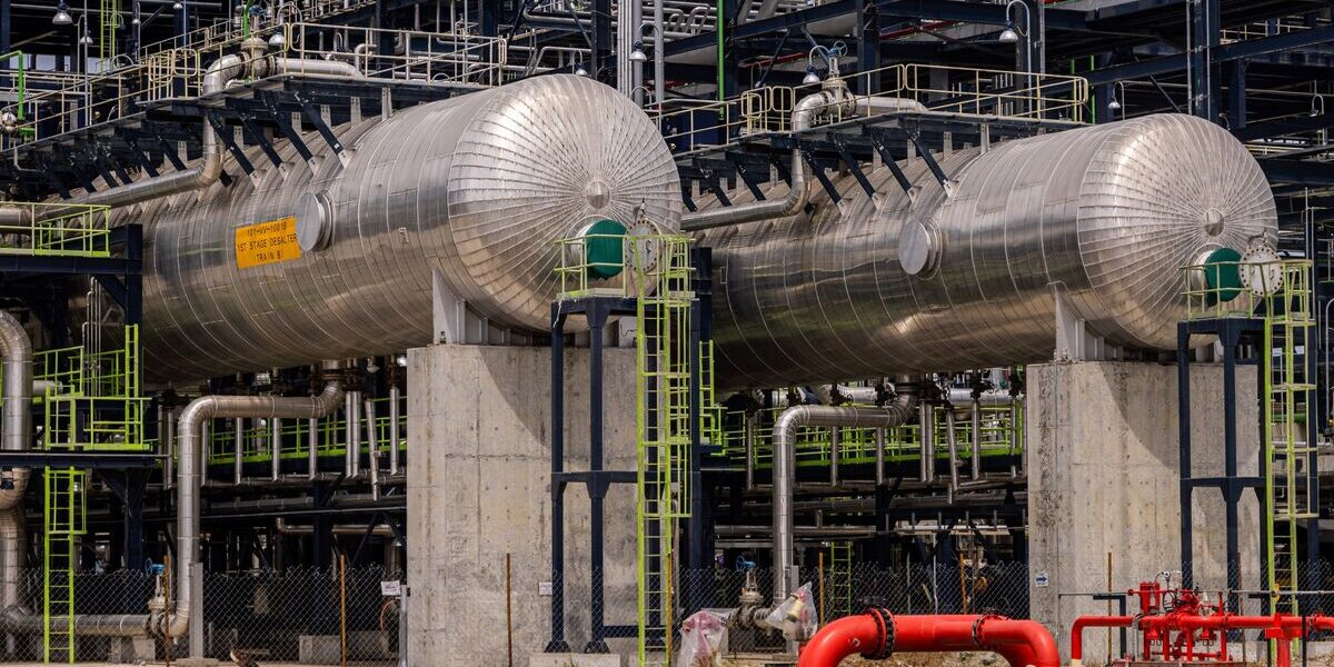 Nigerian Billionaire Aliko Dangote Inaugurates Largest Refinery Plant in the World