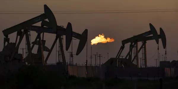 Oil Prices Surge 1% on Strong US Inventory Data, Reflecting Robust Demand