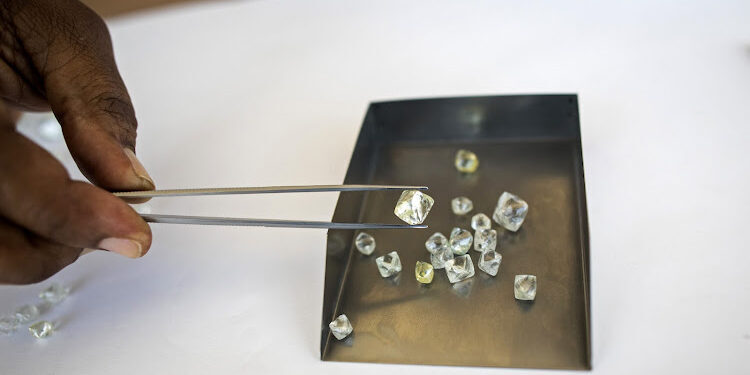 De Beers’ February Rough Sales Show Signs of Recovery