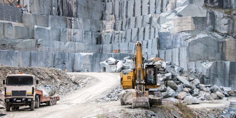 APEPA Companies Extract 800,000 Tons of Negro-Angola Black Granite Annually