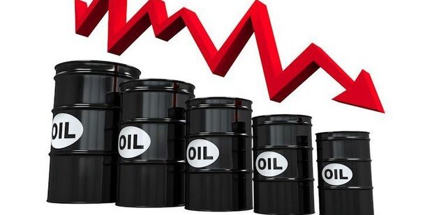 US Crude Oil Prices Decline as Stockpile Surges, Alleviating Supply Worries