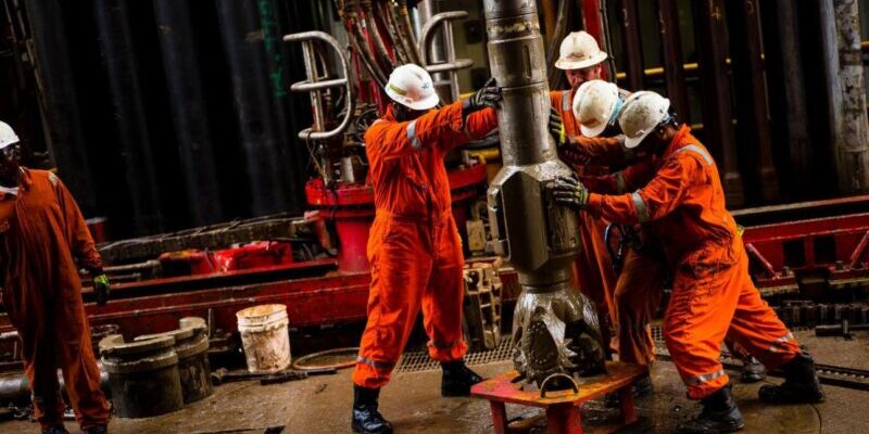 Angola Urged to Invest in New Oil Projects to Prevent Shortages