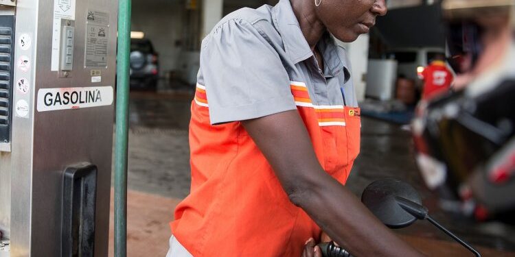 Diesel prices will cost 200 kwanzas per liter from this Tuesday