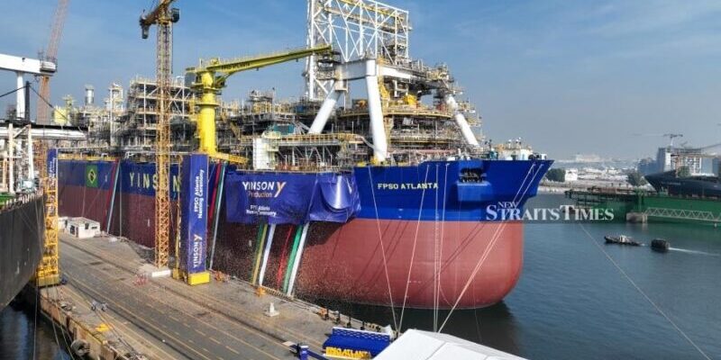 Blue Water Secures Logistics Contract for Agogo FPSO Project in Angola