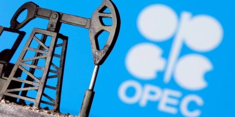 OPEC+ Delays Oil Supply Increase, Extends Production Cuts