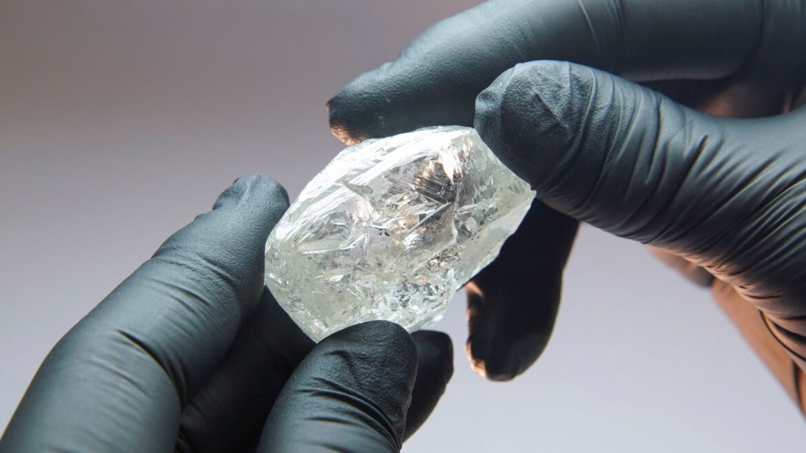 Antwerp Backs Multiple Verification Points for Diamond Sanctions 