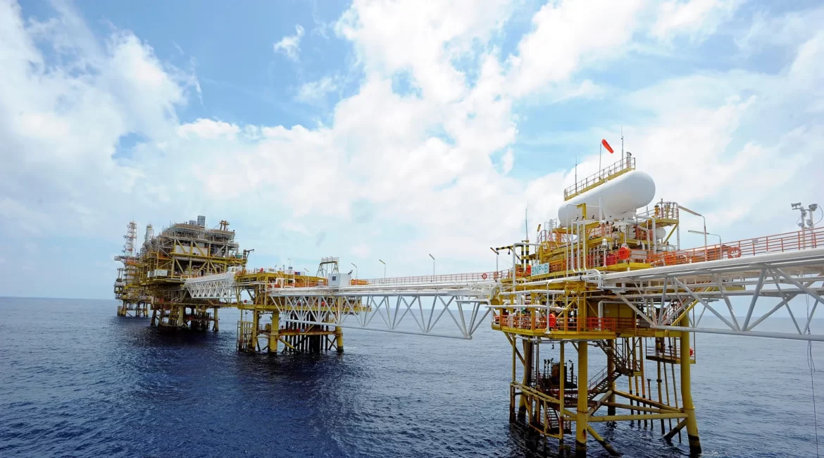 Sonangol, Total Energies, and Petronas Partner for $6 Billion Oil ...