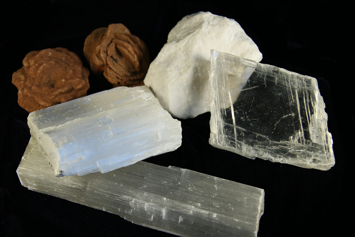 Angola’s Council of Ministers Approves Laws to Boost Local Processing of Quartz and Gypsum