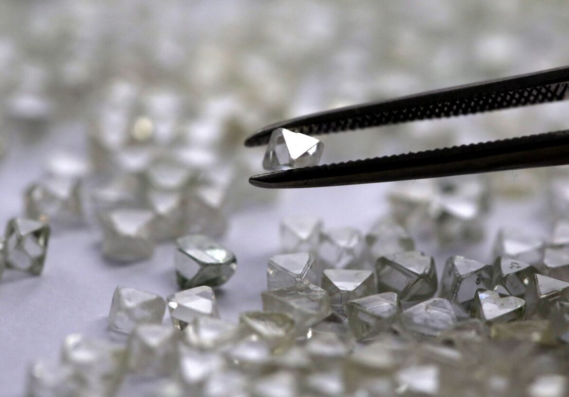 De Beers Increases Flexibility Amid Market Downturn to Support Sightholders