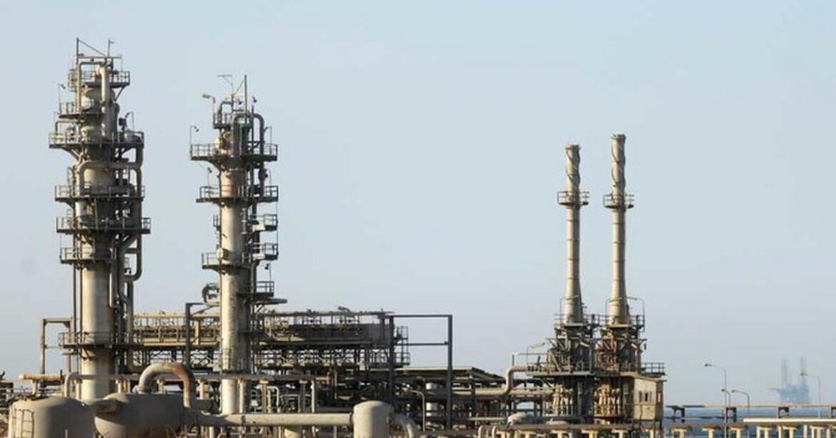 Egypt to Invest $1.2 Billion to Boost Oil Production Capacity