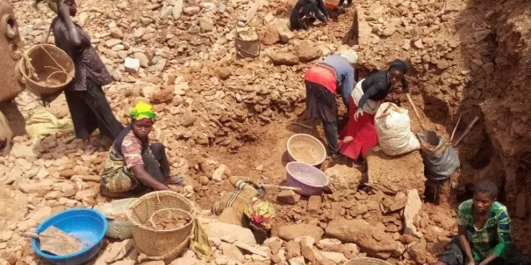 Angola Advocates Stronger Cooperation to End Illegal Mining Practices