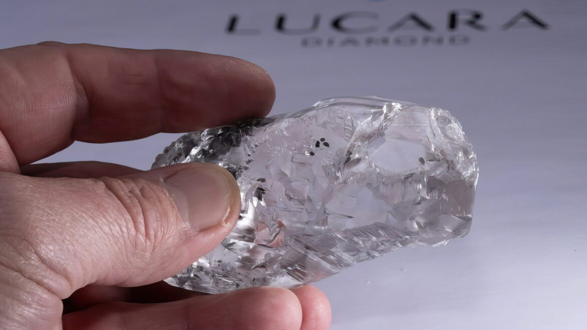 Lucara Unearths Exceptional 2,492-Carat Diamond at Botswana’s Karowe Mine