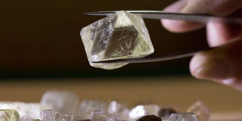 Alrosa Reduces Rough Diamond Prices Amid Market Adjustments