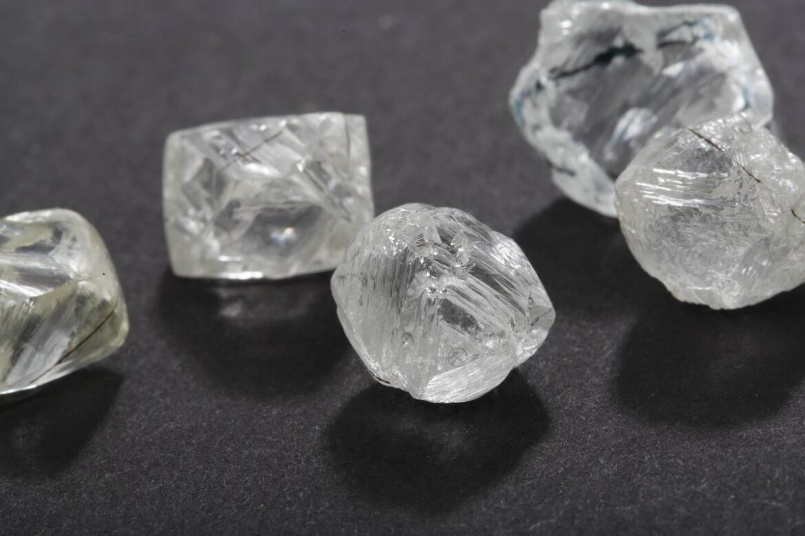 Russia Maintains Lead in Global Rough Diamond Production Value in 2024