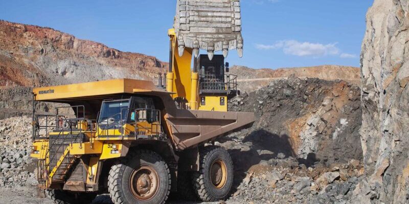 Angola Advances Ornamental Rock Hub and Strengthens Mining and Oil Development in Namibe