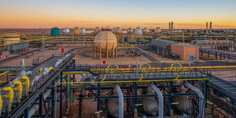 Algeria Commits $60 Billion to Expand Oil and Gas Sector While Boosting Renewable Energy