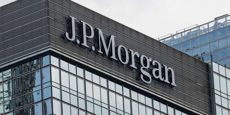 J.P. Morgan Resumes Dollar Clearing in Angola After Nine-Year Hiatus