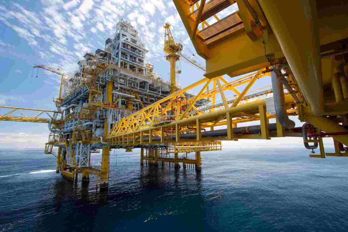 Angola Plans Increased Oil Exploration to Reverse Production Decline