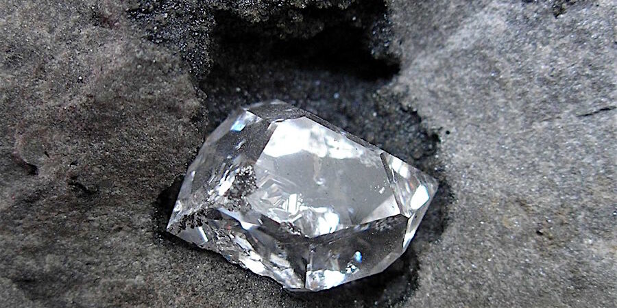 Botswana Diamonds Rebrands as Botswana Minerals, Expands into Copper