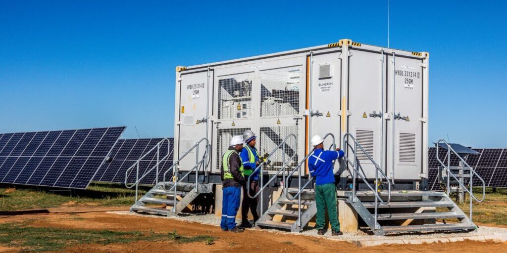 SOLA Group Reaches Financial Close on 300MW Naos-1 Hybrid Solar and Storage Project