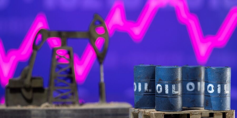 Angola Targets $2.5 Billion in Dollar Bonds Amid Rising Oil Prices