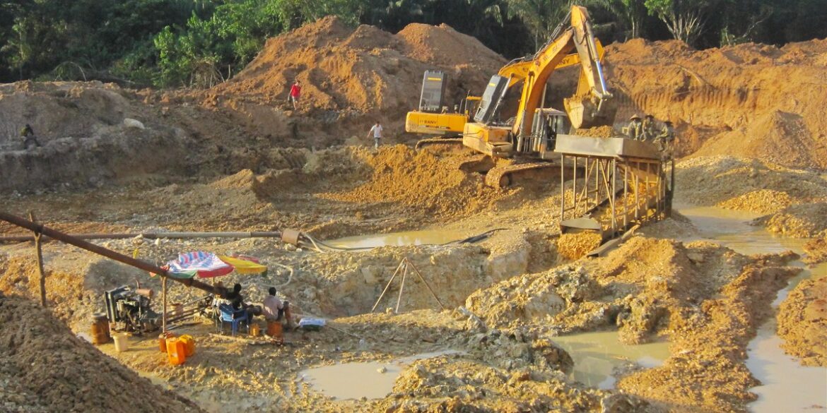 Zimbabwe’s Mutapa Investment Fund Seeks $250 Million to Expand Gold Mining Operations