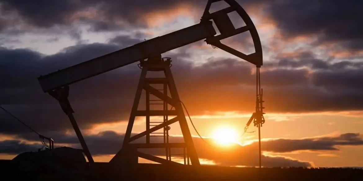 Angola Urged to Accelerate Energy Diversification as Oil Production Decline Looms
