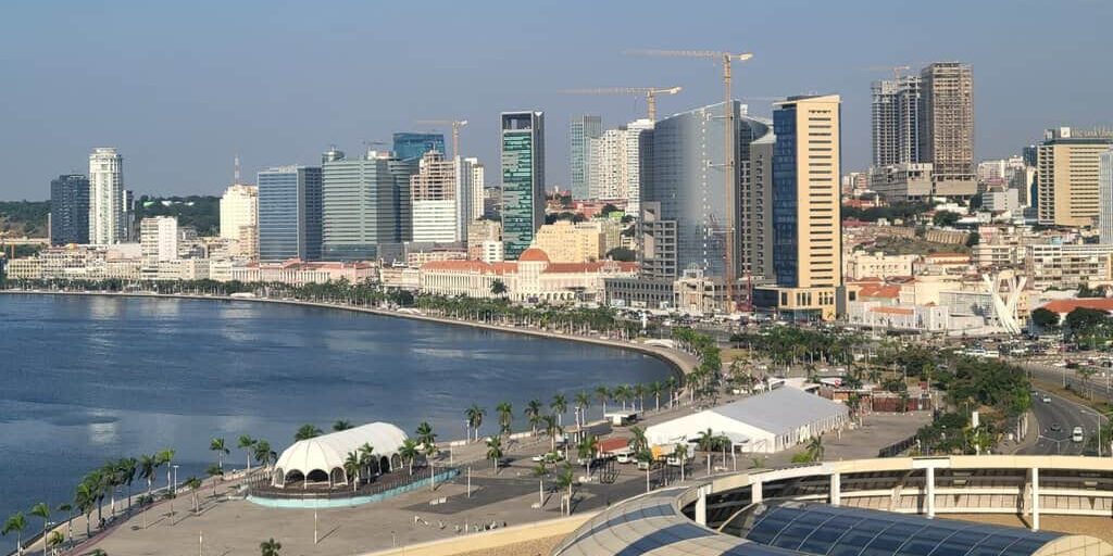 Vietnamese Investor Plans Major Projects in Angola to Create 50,000 Jobs