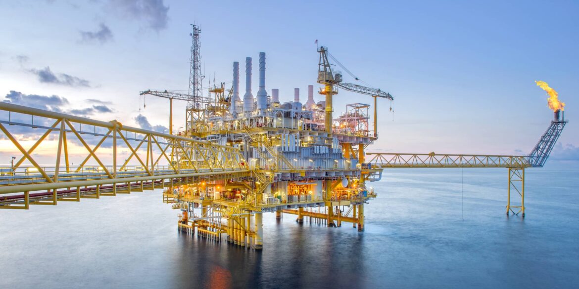 Angola’s Oil Industry Rebounds in 2026 as Deepwater Investment Drives Production Revival